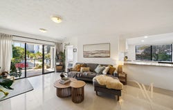 11/24 Parker Street, Labrador, Qld 4215
