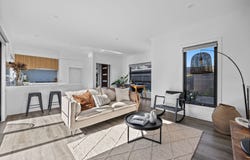 2/29 Railway Avenue, Beaconsfield, Vic 3807