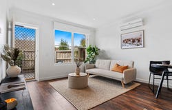 2/28 Napier Street, Mornington, Vic 3931