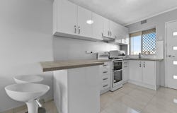 9/3 Burgundy Crescent, Spearwood, WA 6163