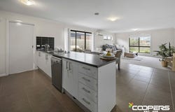 14 Corbet Street, Weir Views, Vic 3338