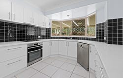 807 Carmody Lane, Ningi, Qld 4511