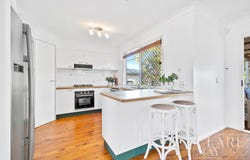 7 Lauren Court, Camira, Qld 4300