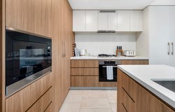 503/25 Shafston Avenue, Kangaroo Point, Qld 4169