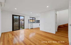 2/5 Yarram Crescent, Clayton, Vic 3168