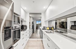 303/372-374 Marine Parade, Labrador, Qld 4215