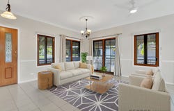 2 Bingeringo Pl, Forest Lake, Qld 4078