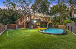 49 Ashburton Street, Chapel Hill, Qld 4069