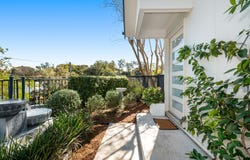 4 Stella Street, Holland Park, Qld 4121