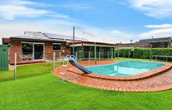 6 Sacha Place, Carrara, Qld 4211