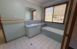 42 Costello Road, Cabarlah, Qld 4352