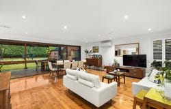 2 Lyndhurst Crescent, Box Hill North, Vic 3129