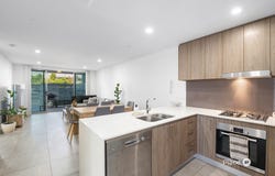 2/40 Redfern Street, Morningside, Qld 4170