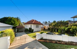 42 Vale Street, Wavell Heights, Qld 4012