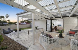 2/7 Morinda Way, Labrador, Qld 4215