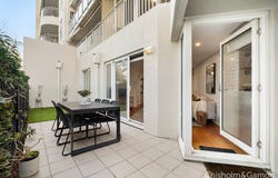 5/4 Seisman Place, Port Melbourne, Vic 3207