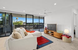 310/5 Nyrang Avenue, Palm Beach, Qld 4221