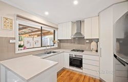 2B Grandvalley Drive, Chirnside Park, Vic 3116