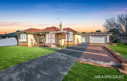 49 Oneills Road, Melton, Vic 3337