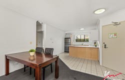 61/139 Macquarie Street, St Lucia, Qld 4067