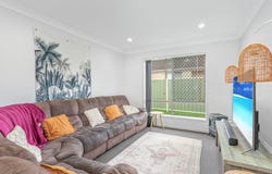 8 Rosewood Crescent, Taree, NSW 2430