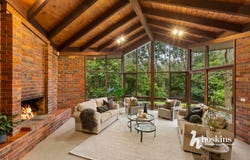 4 Orchid Court, Park Orchards, Vic 3114