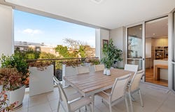215/40 St Quentin Avenue, Claremont, WA 6010