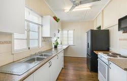 302 Waterloo Street, Berserker, Qld 4701