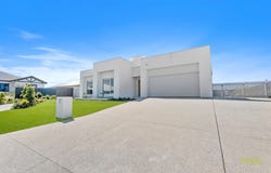 5 Woodruff Crescent, Nikenbah, Qld 4655