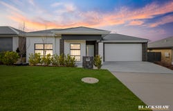 7 Hopkins Street, Googong, NSW 2620