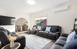 40 Auburn Parade, Cringila, NSW 2502