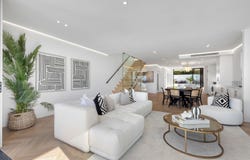 1 Montauban Avenue, Seaforth, NSW 2092