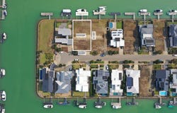 18 Helsal Point, Safety Beach, Vic 3936