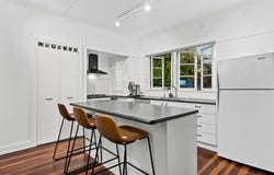58 Roscoe Street, Holland Park, Qld 4121