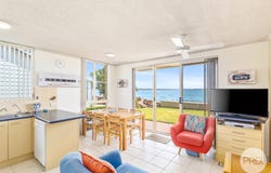 2/32 Sandy Point Road, Corlette, NSW 2315