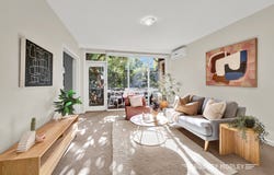 2/49 Grange Road, Toorak, Vic 3142