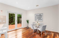2/2 Hillside Crescent, Blackburn, Vic 3130
