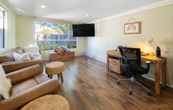 53 Imperial Parade, Labrador, Qld 4215