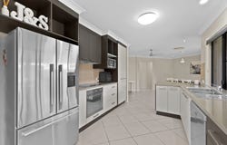 15 McGrath Street, Bakers Creek, Qld 4740