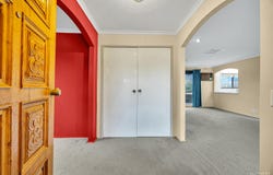 5 Cyprus Place, Melton West, Vic 3337