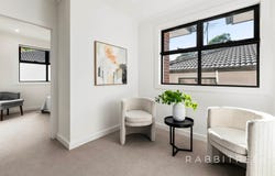 2/112 Warrigal Road, Camberwell, Vic 3124