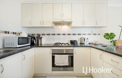 8/11 Renlik Court, Pakenham, Vic 3810