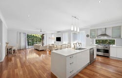 8 Perkins Close, Reedy Creek, Qld 4227