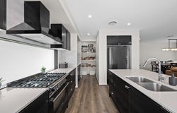 22 Isaac Place, South Maclean, Qld 4280