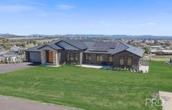 11 Decora Road, Moore Creek, NSW 2340