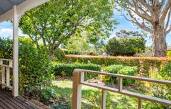 23 Stuart Drive, Woodend, Vic 3442