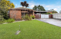8 Eyre Court, Cranbourne North, Vic 3977