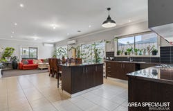 4 Barring Boulevard, Cairnlea, Vic 3023