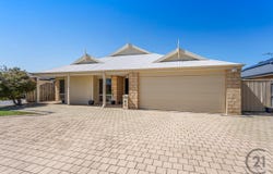 4 Santalum Circus, Halls Head, WA 6210