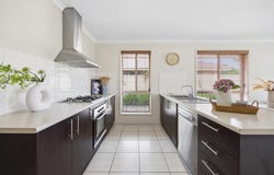 15 Tudor Crescent, Smithfield Plains, SA 5114